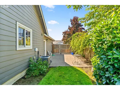 1265 Frogs Leap Ln, Eugene, OR 97404 photo 39
