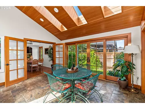 1265 Frogs Leap Ln, Eugene, OR 97404 photo 21