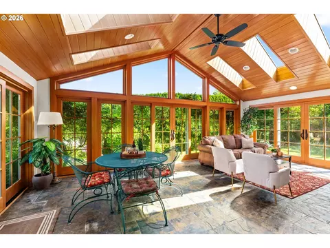 1265 Frogs Leap Ln, Eugene, OR 97404 photo 17