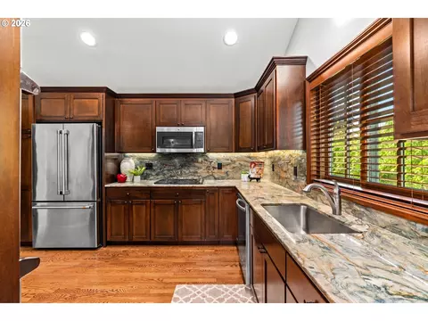 1265 Frogs Leap Ln, Eugene, OR 97404 photo 12