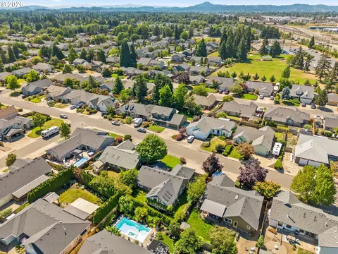 1265 Frogs Leap Ln, Eugene, OR 97404 photo 43
