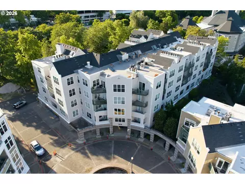 1616 S Harbor Way #502, Portland, OR 97201
