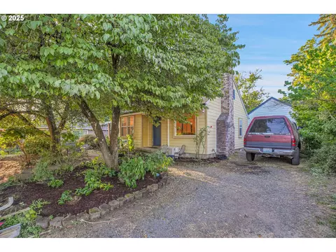 953 G St, Washougal, WA 98671