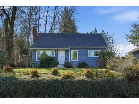 5726 SW Florida St, Portland, OR 97219