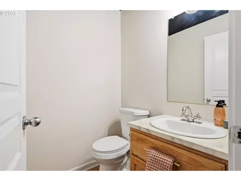 Bath - 1232 Elder Pl, Cornelius, OR 97113 photo 1 of 2