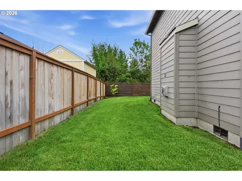 Exterior - 1232 Elder Pl, Cornelius, OR 97113 photo 4 of 6
