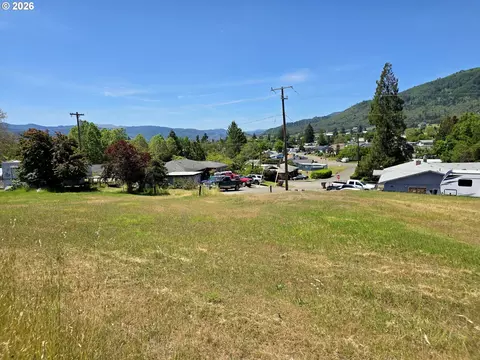 0 Cedar St #35, Riddle, OR 97469 photo 9
