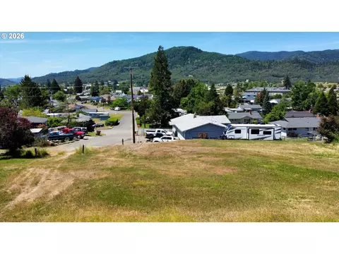 0 Cedar St #35, Riddle, OR 97469 photo 4