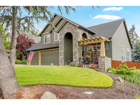 1401 Ranier Loop NW, Salem, OR 97304