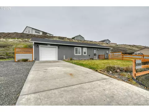 2010 Tutuilla Rd, Pendleton, OR 97801