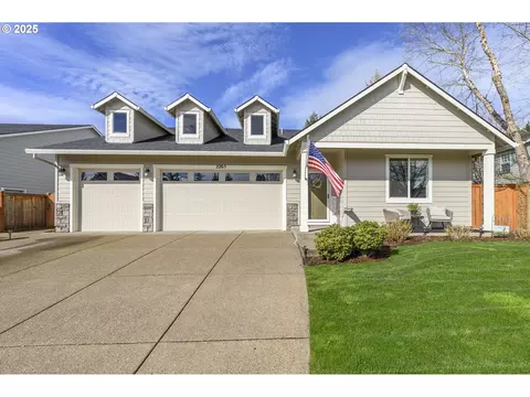 2265 NW Victoria Dr, Mcminnville, OR 97128