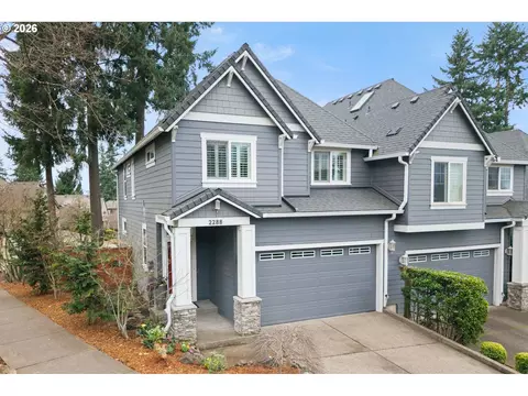 2288 Saint Moritz Loop, West Linn, OR 97068