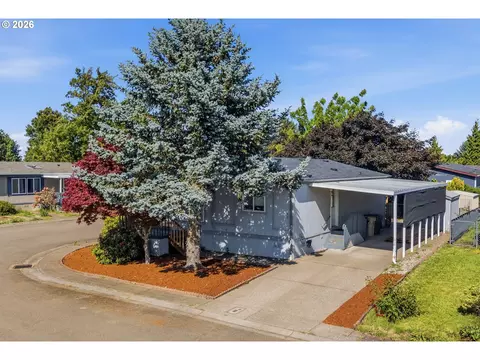 2151 Three Lakes Rd, Albany, OR 97322