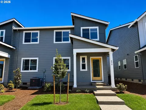 850 Sifuentez Ct, Woodburn, OR 97071