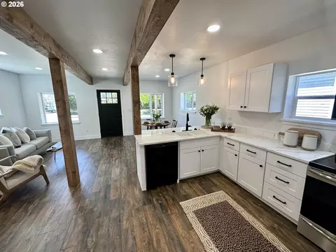 Kitchen - 820 B St, Springfield, OR 97477 photo 2 of 3