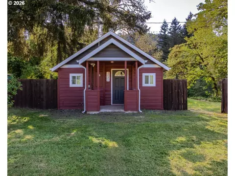 37526 Row River Rd, Dorena, OR 97434