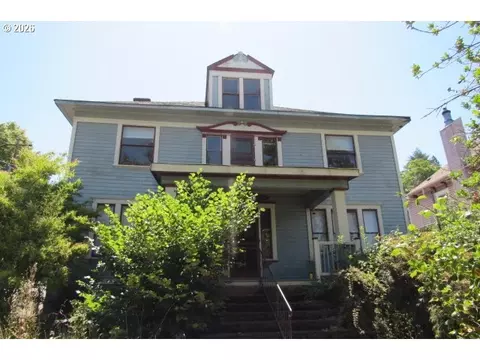 803 SE Kane St, Roseburg, OR 97470