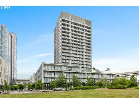 1150 NW Quimby St #1402, Portland, OR 97209