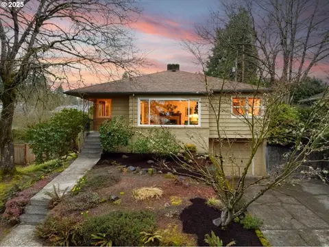 6116 SW 47th Ave, Portland, OR 97221