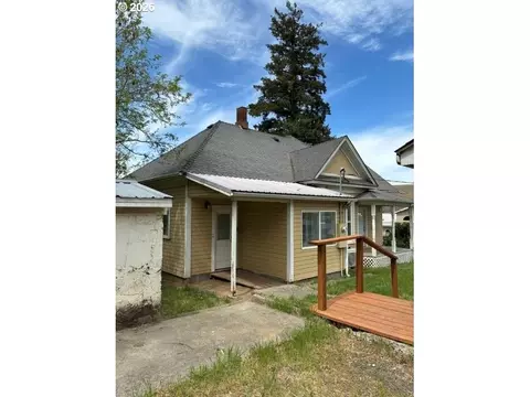 Exterior - 1914 SE Court Ave, Pendleton, OR 97801 photo 3 of 4