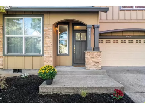 12618 Villard Pl, Oregon City, OR 97045