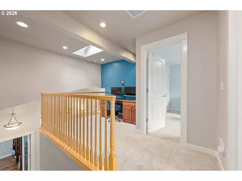 Entry Way - 1333 Bond Ln, Eugene, OR 97401 photo 2 of 2