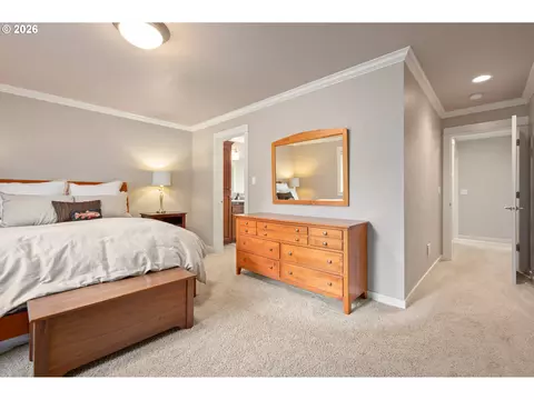 Bedroom - 1333 Bond Ln, Eugene, OR 97401 photo 2 of 7