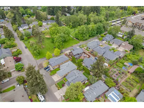 View/Area - 1333 Bond Ln, Eugene, OR 97401 photo 1 of 2