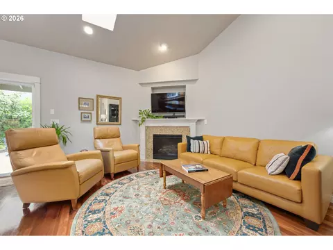 Living - 1333 Bond Ln, Eugene, OR 97401 photo 1 of 2
