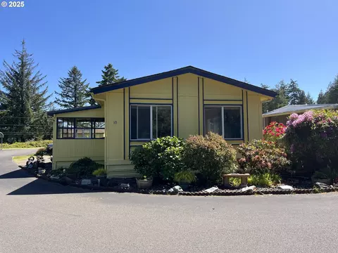 83763 Highway 101 #10, Florence, OR 97439