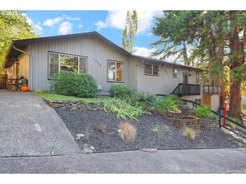 1210 E 38th Ave, Eugene, OR 97405