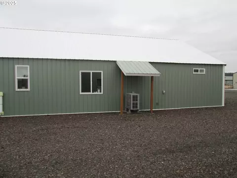 Other - 404 N Pendleton Ave, Ukiah, OR 97880 photo 4 of 8