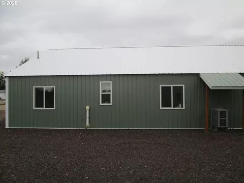 Other - 404 N Pendleton Ave, Ukiah, OR 97880 photo 3 of 8