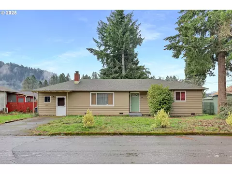 47754 W 2nd St, Oakridge, OR 97463