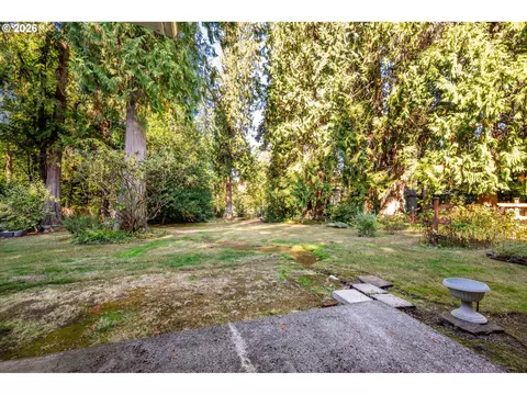 Exterior - 2949 Laurel Rd, Longview, WA 98632 photo 5 of 6