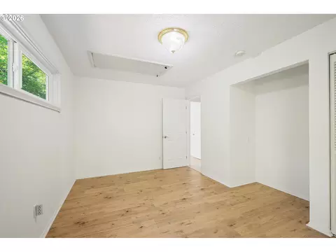 Bedroom - 2949 Laurel Rd, Longview, WA 98632 photo 5 of 5