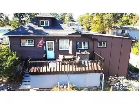 297 S 6th St, Saint Helens, OR 97051