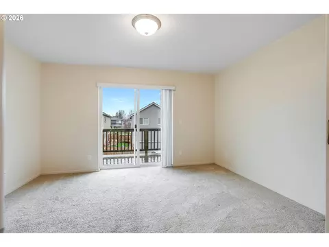 Bedroom - 2240 SE 16th St, Gresham, OR 97080 photo 1 of 6