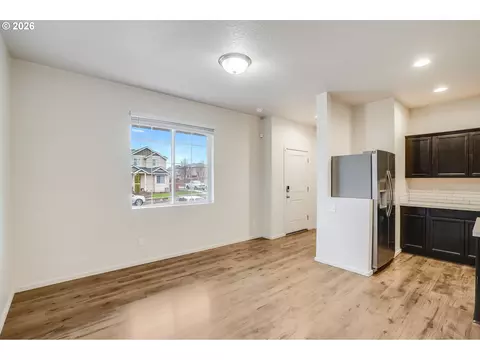 Living - 2240 SE 16th St, Gresham, OR 97080 photo 1 of 6