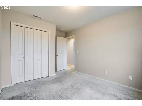 Bedroom - 2240 SE 16th St, Gresham, OR 97080 photo 4 of 6