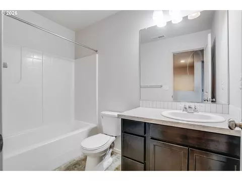 Bath - 2240 SE 16th St, Gresham, OR 97080 photo 3 of 3