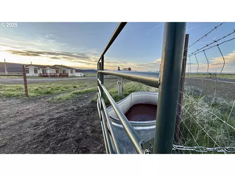 12574 Westside Rd, Lakeview, OR 97630 photo 10