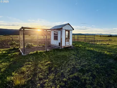 12574 Westside Rd, Lakeview, OR 97630 photo 17