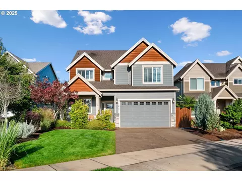 12721 Cottonwood Ave, Oregon City, OR 97045