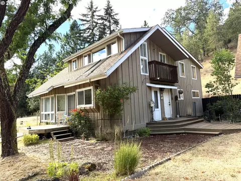 Exterior - 1090 E Willis Creek Rd, Winston, OR 97496 photo 10 of 20