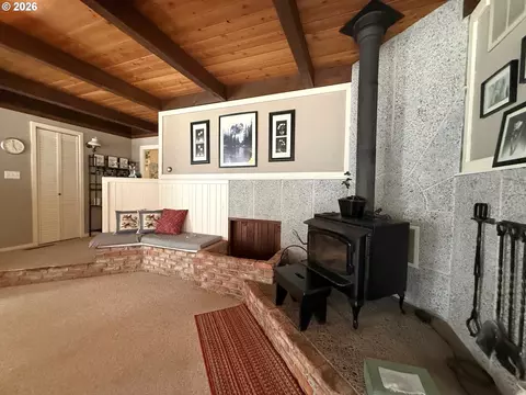 Living - 1090 E Willis Creek Rd, Winston, OR 97496 photo 3 of 3