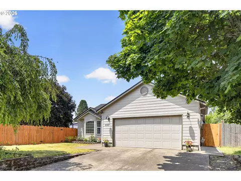 4037 Lansdowne Ct NE, Salem, OR 97305