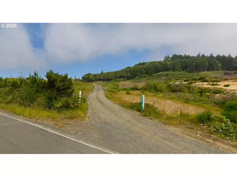 7862 NE Avery St, Newport, OR 97365