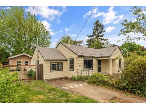 4525 NE Jarrett St, Portland, OR 97218