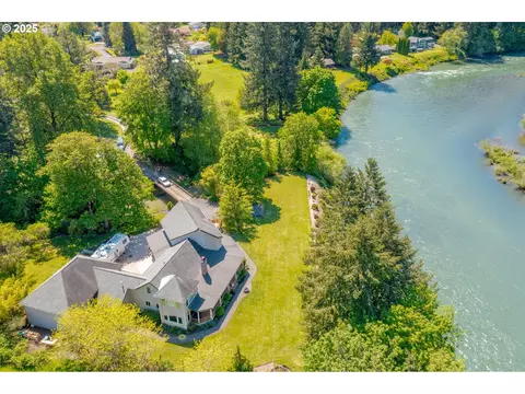 39889 Mcdowell Creek Dr, Lebanon, OR 97355